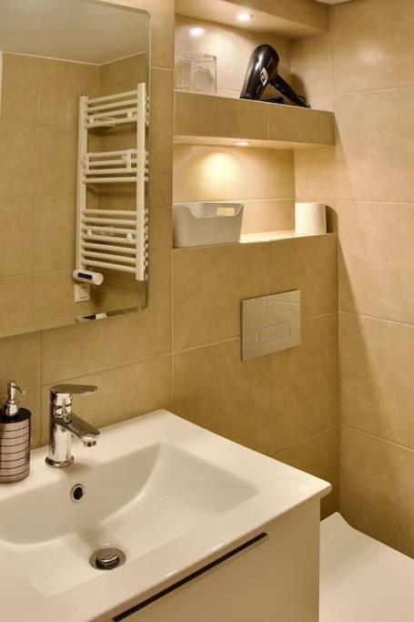 Apartament Glyfada Path Of Poets Ateny Zewnętrze zdjęcie