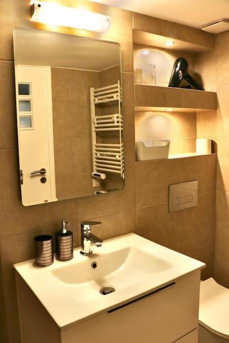 Apartament Glyfada Path Of Poets Ateny Zewnętrze zdjęcie